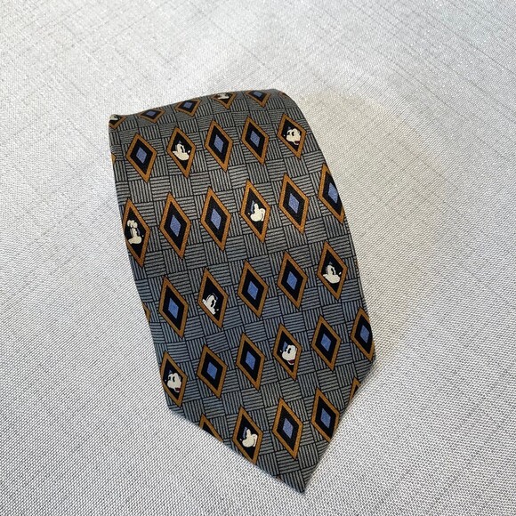 Walt Disney World 100% Silk Men’s Tie. Mickey Mouse Tie. - Picture 1 of 7